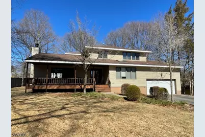 26 Unneberg Ave, Roxbury Township, NJ 07876 - Photo 1