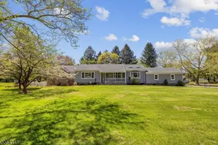 2 Glenn Rd, Raritan Township, NJ 08822 - Photo 1