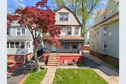 92 N Oraton Pkwy, East Orange, NJ 07017 - Photo 1