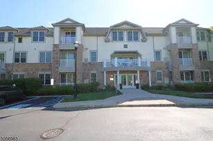 264 Victoria Dr, Bridgewater, NJ 08807 - Photo 1