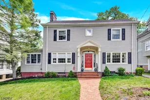 12 N Hillside Ave, Chatham, NJ 07928 - Photo 1