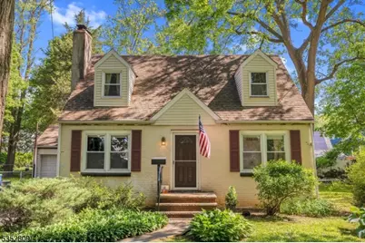 16 Kent Pl, North Plainfield, NJ 07063 - Photo 1