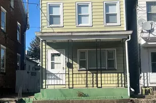 105 Chambers St, Phillipsburg, NJ 08865 - Photo 1