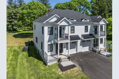 4 Riverside Dr, Clinton, NJ 08809 - Photo 1