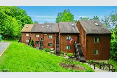 1 Red Lodge Dr #5, Vernon, NJ 07462 - Photo 1