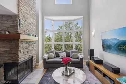 310 Hancock Court, Edgewater, NJ 07020 - Photo 1