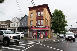 930 E Grand St, Elizabeth, NJ 07201 - Photo 1