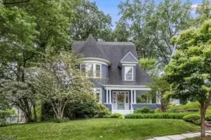 12 Winsor Pl, Glen Ridge, NJ 07028 - Photo 1