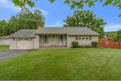 105 Vernon Ave, Hamburg, NJ 07419 - Photo 1