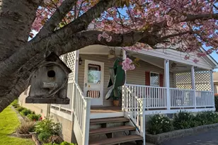 4 Stonehill Ln, White Township, NJ 07823 - Photo 1