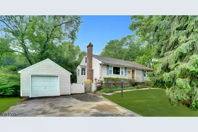 101 Horseneck Rd, Montville Township, NJ 07045 - Photo 1