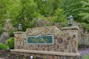 158 Mountainside Dr, Pompton Lakes, NJ 07442 - Photo 1