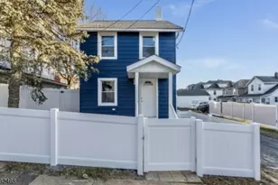 288 Marshall St, Phillipsburg, NJ 08865 - Photo 1