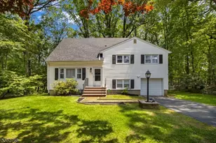 25 Foxcroft Rd, Parsippany, NJ 07834 - Photo 1