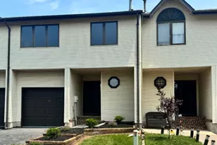 8 Fir Ct, Raritan Township, NJ 08822 - Photo 1