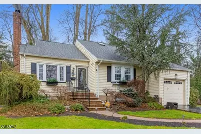 82 Temple Dr, Springfield, NJ 07081 - Photo 1