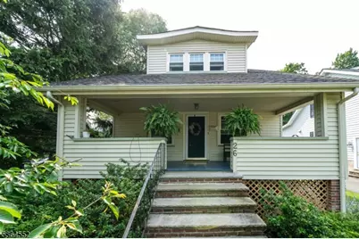 26 Welshman Ct, Caldwell, NJ 07006 - Photo 1