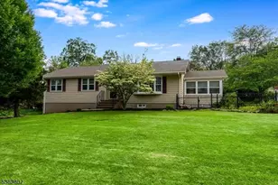 1 Woodcrest Rd, Hanover Township, NJ 07981 - Photo 1