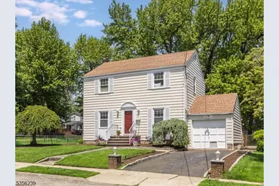 100 Darling Ave, Bloomfield, NJ 07003 - Photo 1