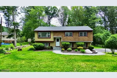 25 Lockwood Ave, Byram Township, NJ 07874 - Photo 1