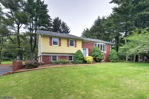 178 Tanglewood Dr, Branchburg Township, NJ 08876 - Photo 1