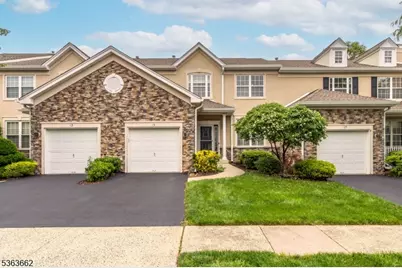 15 Fernwood Ct, Readington, NJ 08889 - Photo 1