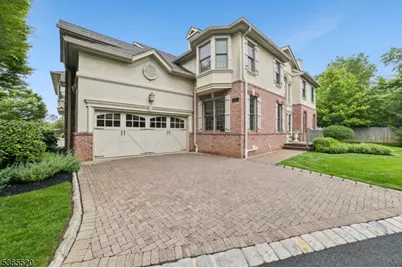 27 Green Way, New Providence, NJ 07974 - Photo 1