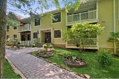 18 Foxwood Dr Unit #D, Morris Plains, NJ 07950 - Photo 1