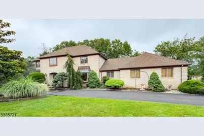 15 Michael Ln, Scotch Plains Township, NJ 07076 - Photo 1
