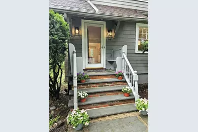 34 Mountain Rd, Verona, NJ 07044 - Photo 1