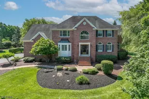 27 Horseshoe Dr, Hillsborough Township, NJ 08844 - Photo 1