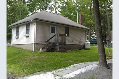 2 Durban Ct, Hopatcong, NJ 07843 - Photo 1