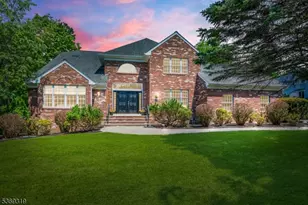 15 Stacey Ct, Long Hill Township, NJ 07946 - Photo 1