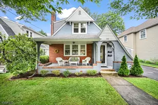 32 Oak Pl, Hawthorne, NJ 07506 - Photo 1