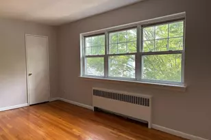 430 Beverly Rd, Teaneck Township, NJ 07666 - Photo 1