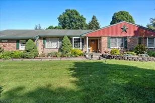 922 Warwick Turnpike, Vernon, NJ 07421 - Photo 1