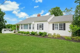 8 Mountainview Rd, Franklin, NJ 07416 - Photo 1