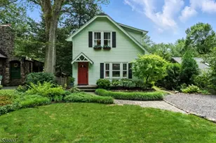 17 Rockaway Dr, Boonton Township, NJ 07005 - Photo 1