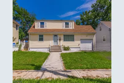 423 E 4th Ave, Roselle, NJ 07203 - Photo 1