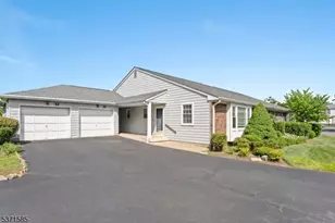 6 Lynn Ct, Florham Park, NJ 07932 - Photo 1