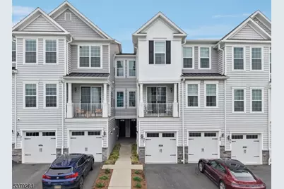 90 Aspen Dr, Cedar Grove, NJ 07009 - Photo 1