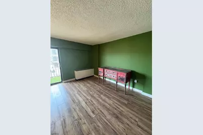 10 N Wood Ave #314, Linden, NJ 07036 - Photo 1