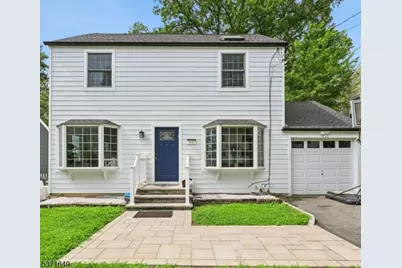 43 Amherst Pl, Livingston, NJ 07039 - Photo 1