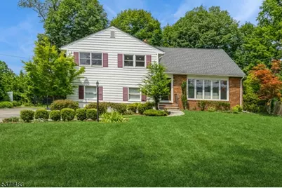 12 Broadlawn Dr, Livingston, NJ 07039 - Photo 1