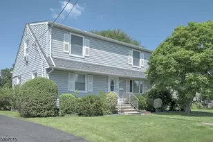 23 Bromley Pl, Bloomfield, NJ 07003 - Photo 1