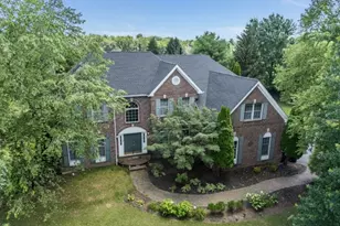 36 Wyckoff Dr, Union Township, NJ 08867 - Photo 1