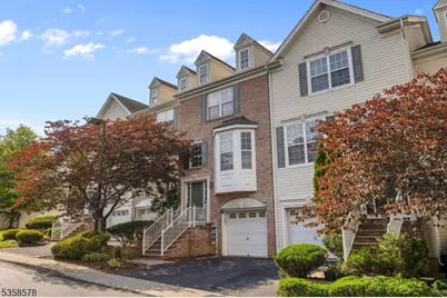 25 Hope St, Lopatcong Township, NJ 08865 - Photo 1