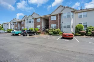 15 Donna Dr, East Hanover Township, NJ 07936 - Photo 1