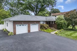 172 Lexington Blvd, Clark Township, NJ 07066 - Photo 1