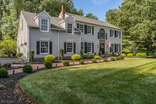 4 Rolling Ln, Raritan Township, NJ 08822 - Photo 1